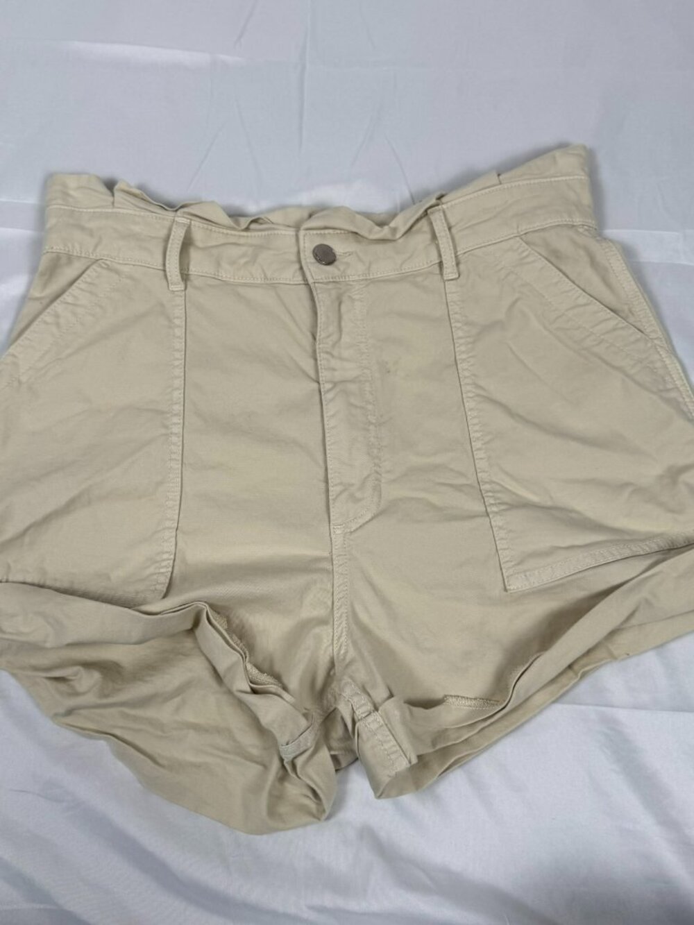Abercrombie & Fitch High Rise Paperbag Waist Shorts Khaki Women’s Large
